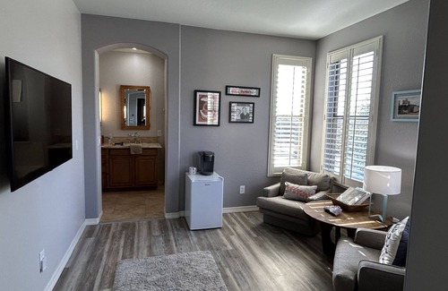 Litchfield Park Maison | quiet , walkable neighborhood near Wigwam resort
