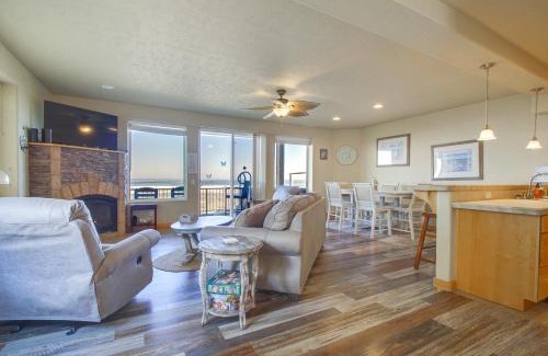 Gold Beach Maison | Quiet Waterfront Escape with Hot Tub and Beach Access!