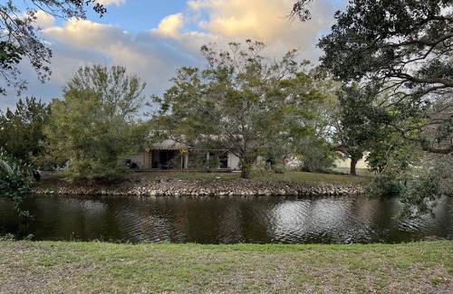 Bradenton Appartement | Quiet Waterview Oasis - 10 minutes to Anna Maria Island