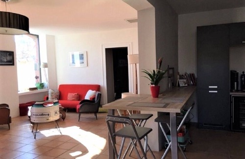 Salinelles Maison | Quiet winegrower's house with swimming pool near village