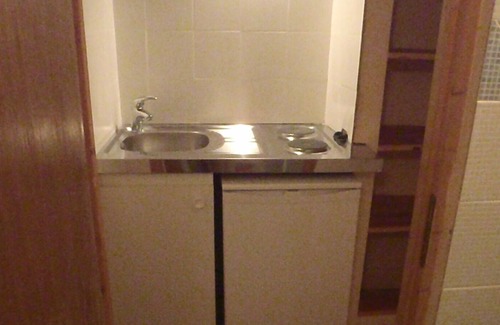 Farges Appartement | Studio meublé au calme