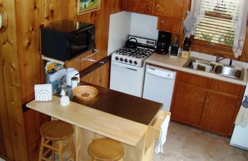 Poynette Cottage | Quietwater Cottage-Scenic, sur l'eau, nature et oiseaux, paisible! Bain à remous et sauna