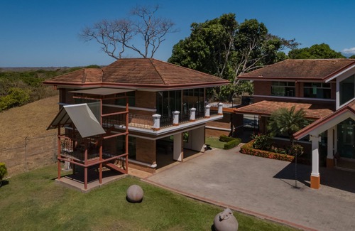 Esparza Maison | Quinta La Karpa
