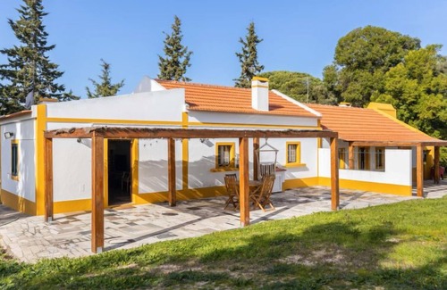 Sao Martinho Maison | Quinta de Santa Emilia 2 by Interhome
