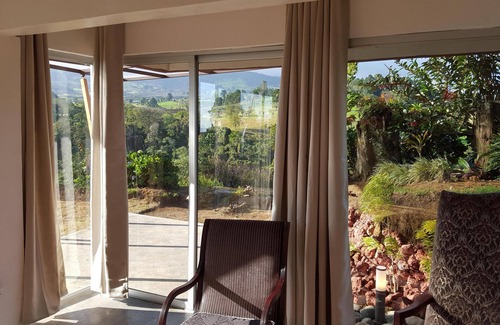 San Isidro Appartement | Loft Quinta Esencia, vues sur la nature près du volcan Poas et de l'aéroport SJO