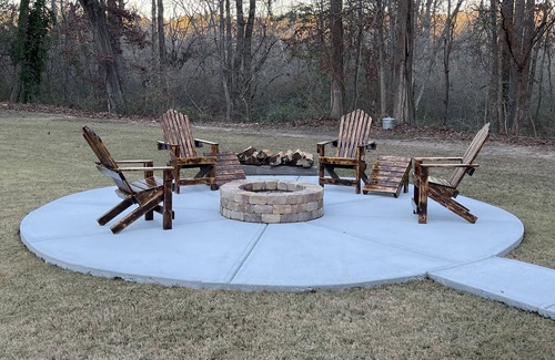 Conyers Cabine | Quintessential escape to a log cabin!