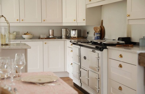 Bepton Cottage | Quintissentially English Country Home in the Heart of the South Downs