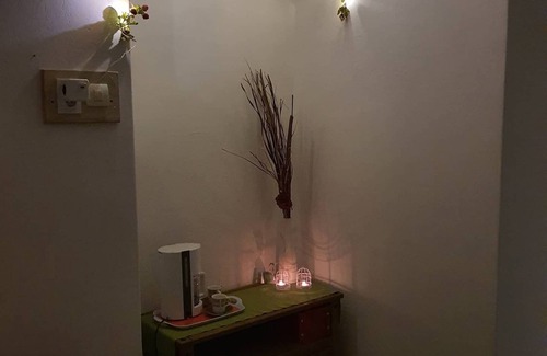 Koppanyszanto Lit Et Petit-Déjeuner | Quirky, character guestroom in loam cottage in rural Hungary with outdoor pool