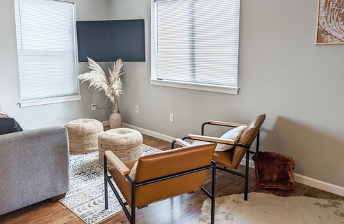 Philomath Maison | Quite Modern House close to Corvallis with fenced backyard