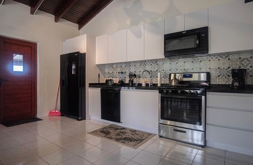 Shiribana Maison | Quite Villa, with pool. Easy drive to beaches. With car rental options.