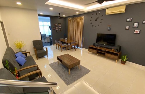 Kluang Maison | QuiteSpace