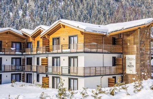 Les Tines Appartement | Appartement Isatis by Interhome
