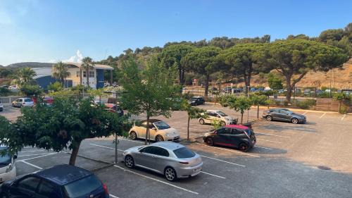 Port Rive Gauche Appartement | RétroMirabeau "Côté Mer" - 29m2 - LUMINEUX - TERRASSE Loggia - VUE MARINA - PARKING SECURISE - 2 à 3 pers - EMPLACEMENT TOP - Chèques Vacances CONNECT
