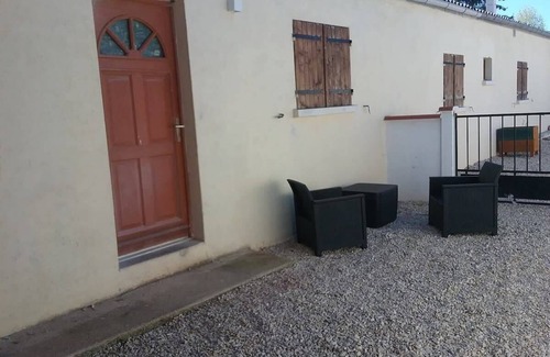 Chalons-en-Champagne Appartement | Rêve de Bulles, 62m2 of charm, 2 large bedrooms