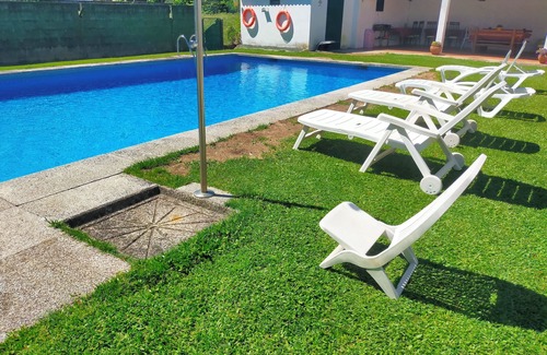 Tomino Maison | Rías Baixas, Casa con Gran Aparcamiento y Comedor Exterior Cerrado