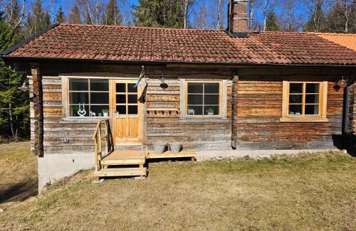 Vikarbyn Maison | Röjeråsen stugan