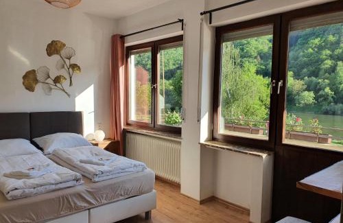 Ediger Appartement | Römerstube Apartments & rooms