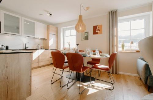 Lohme Maison | Rügenvilla im Glück - mit Wellnessbereich und Kamin. Hunde willkommen