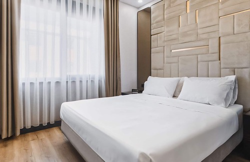 Lara Appartement | Rüzgar Luxury: Pool - Seaview
