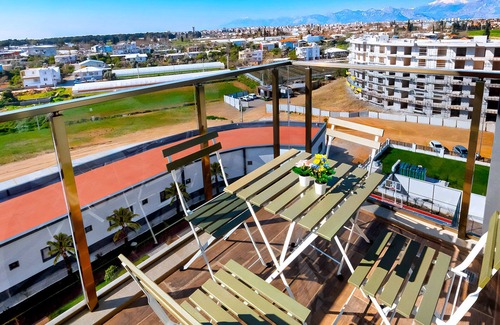 Lara Appartement | Rüzgar Luxury: Pool - Seaview