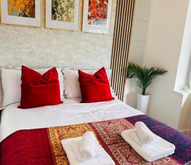 Birmingham Maison | R-1 Newly renovated En-Suite Self contained Private Room in Selly Oak Birmingham