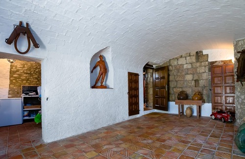 Navata Maison | R.277 - CASA TARAVAUS - Magnifique maison rustique avec piscine privée dans le petit village de Taravaus.