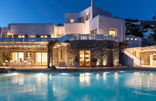 Plintri Villa | R 3165 Arizona Villa