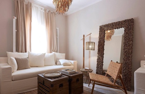 Adamas Villa | R 3446 Villa