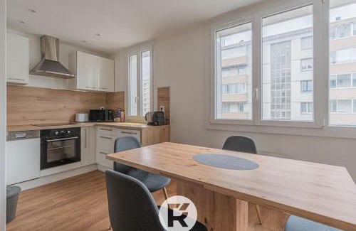 Quartier des Eaux-Claires Appartement | R'Apparts T2 Refuge Chic