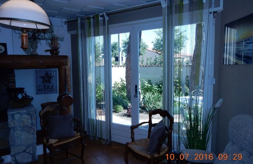 Port-Saint-Louis-du-Rhone Maison | R de C D'une villa - Entre le Rhône et la Mer