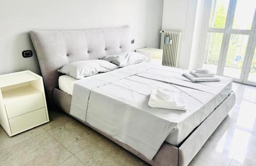 Cavoretto Appartement | R&G House - Appartamento moderno vicino alla metropolitana - Modern apartment close to the metro