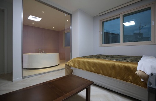 Chungju Hôtel | R.I Spa Hotel
