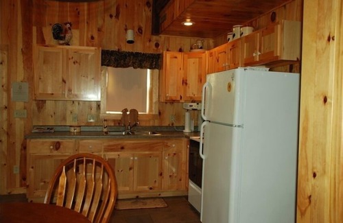 Chetek Cabine | R&R sur le lac, la configuration en duplex permet à une ou plusieurs familles de rester