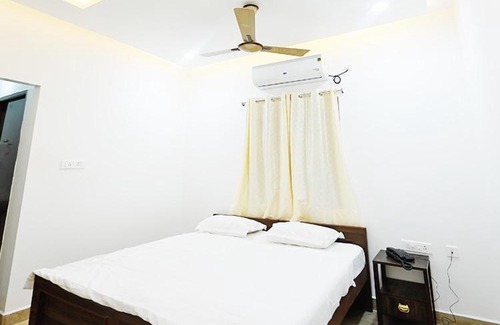 Nellore Hôtel | R Square Guest inn