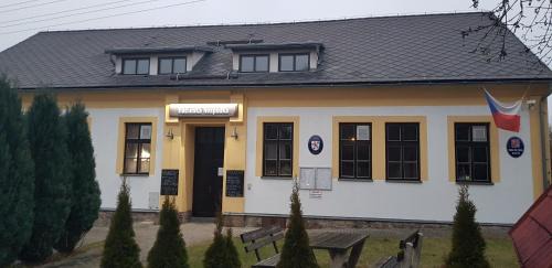 Racin Appartement | Račínská hospůdka