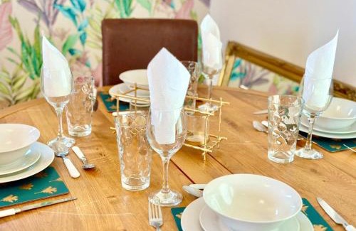 Tredunnock Maison | Rabbit Meadow Lodge - Amazing Views