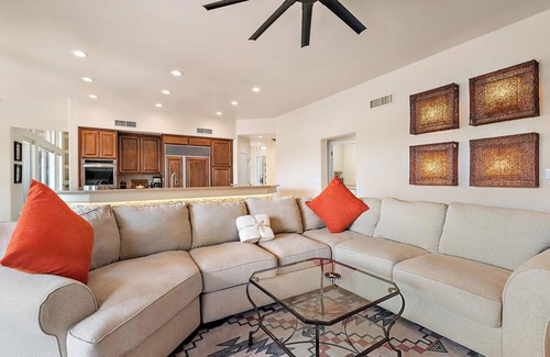 Fifth Green Station Balnéaire | Radiant Oasis Estate in the Boulders Resort of North Scottsdale!
