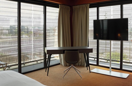 Bassins a Flot Hôtel | Radisson Blu Bordeaux