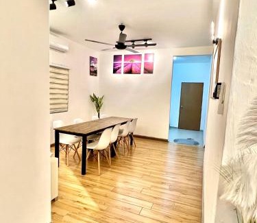 Bukit Rambai Maison | Raees Homestay