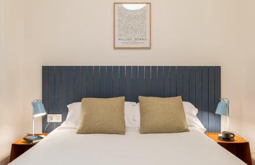 Collblanc y La Torrassa Appartement | Rafael Apartment by Olala Homes