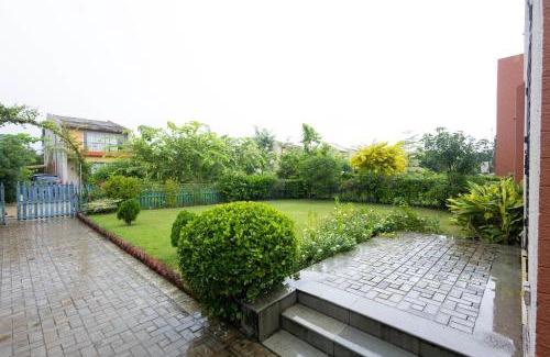 Roychak Villa | Raichak Green Villa by JadeCaps AC 3BHK Garden