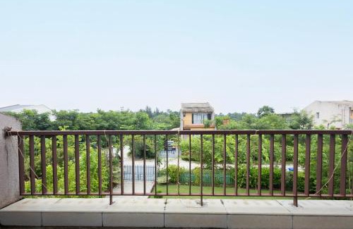 Roychak Villa | Raichak Green Villa by JadeCaps AC 3BHK Garden
