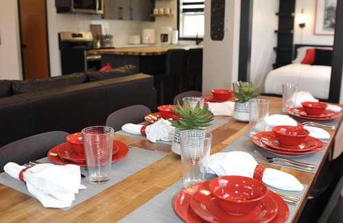 Orange City Maison | Raider Roost-Putting Green/Fire Pit/Game Room Close to NWC & Downtown!