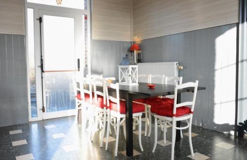 Beauraing Maison | Railway Stay in Ardennes, cleaning included