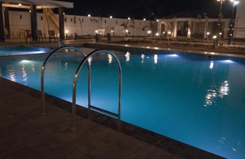 Maharajganj Hôtel | Raj Vilas Hotel & Resort