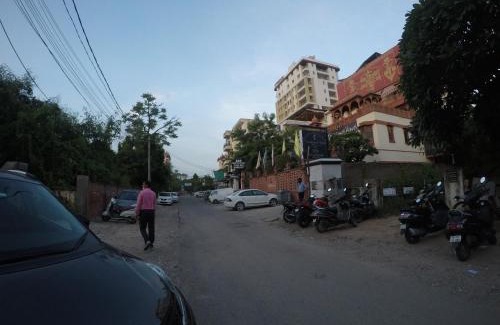 Bani Park Maison | Rajputana Diaries
