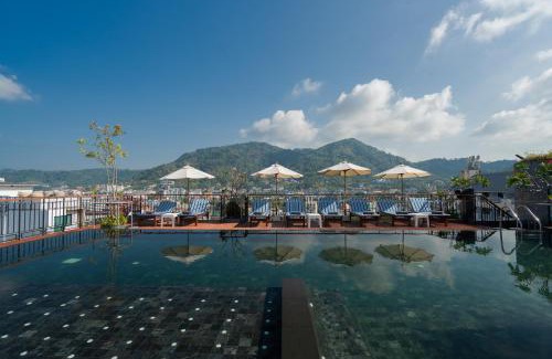 Nanai Road Hôtel | Rak Elegant Hotel Patong