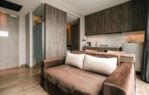 Nanai Road Hôtel | Rak Elegant Hotel Patong
