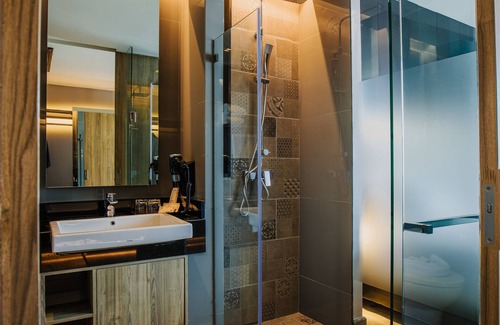 Nanai Road Hôtel | Rak Elegant Hotel Patong