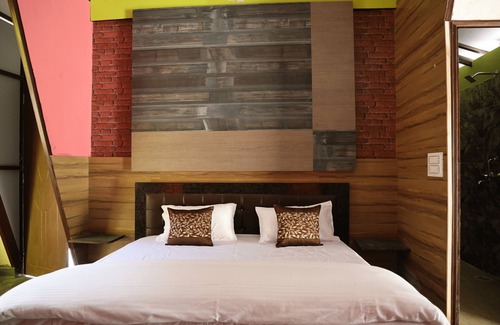 Lansdowne Hôtel | Rakatal Rocks Resort